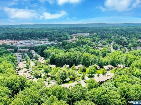 20 Lakeview Drive Old Tappan NJ 07675