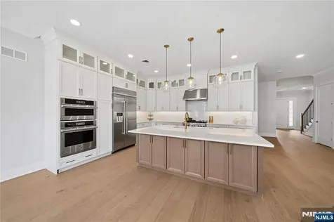 23 Muirfield Lane River Vale NJ 07675
