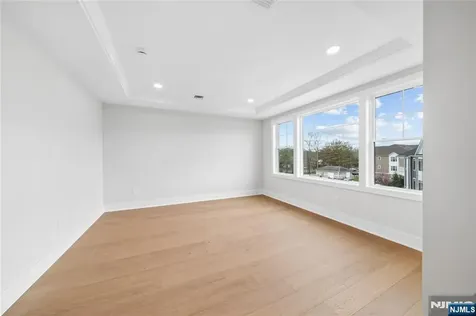 23 Muirfield Lane River Vale NJ 07675