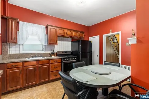 513 Hickory Street Kearny NJ 07032