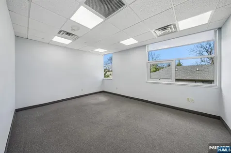 520 Sylvan Avenue Englewood Cliffs NJ 07632