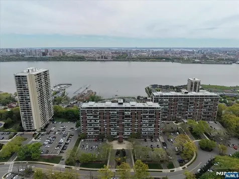 2 Horizon Road Fort Lee NJ 07024