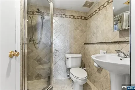 2 Horizon Road Fort Lee NJ 07024
