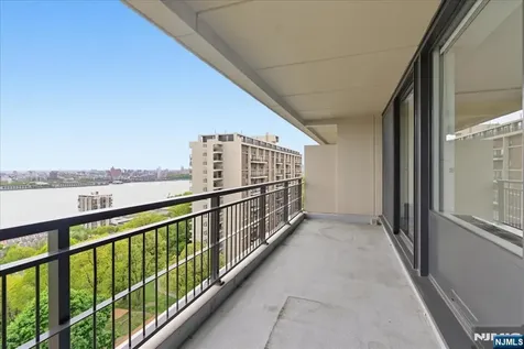 2 Horizon Road Fort Lee NJ 07024