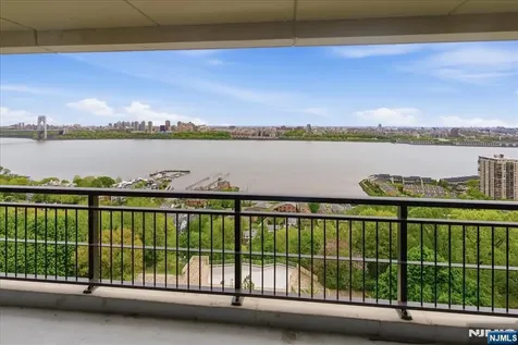 2 Horizon Road Fort Lee NJ 07024