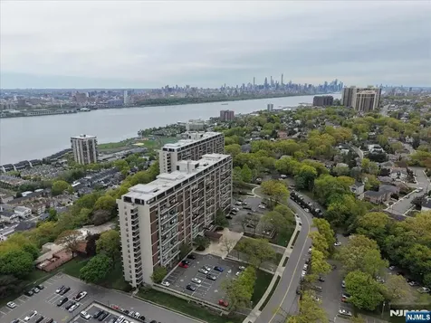 2 Horizon Road Fort Lee NJ 07024