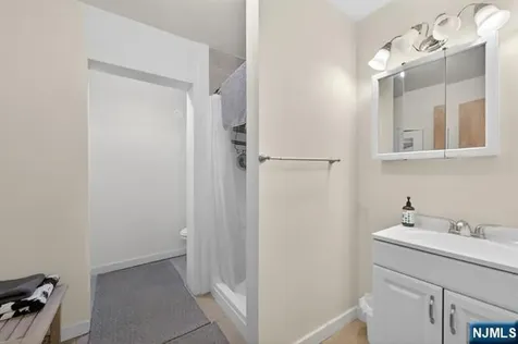 338 Montgomery Street Jersey City NJ 07302