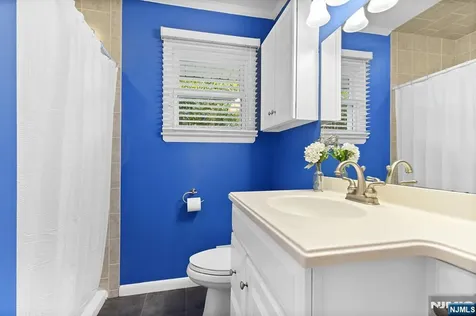 180 Rafkind Road Bloomingdale NJ 07403