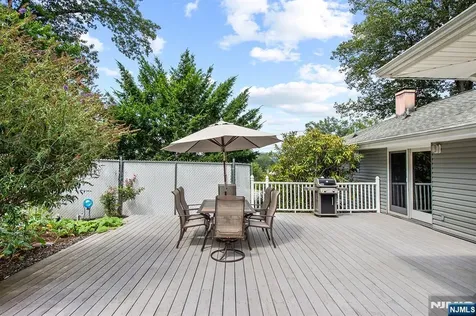 180 Rafkind Road Bloomingdale NJ 07403