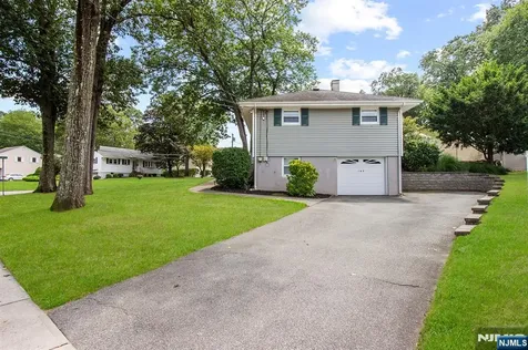 180 Rafkind Road Bloomingdale NJ 07403