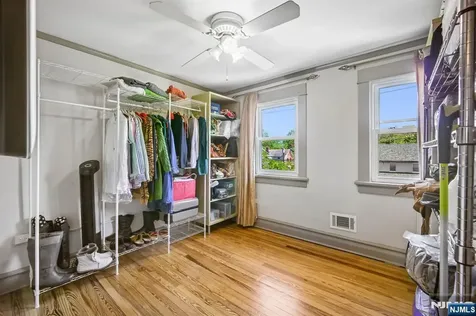 1494 Endicott Terrace Teaneck NJ 07666