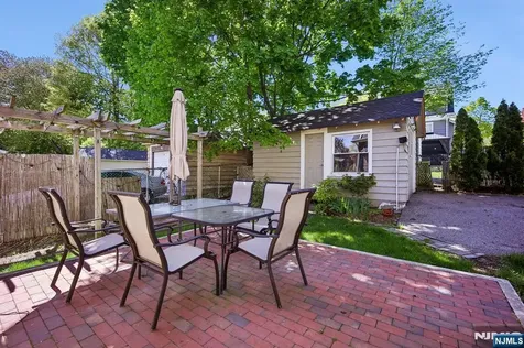 1494 Endicott Terrace Teaneck NJ 07666