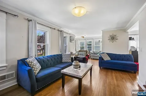 1494 Endicott Terrace Teaneck NJ 07666