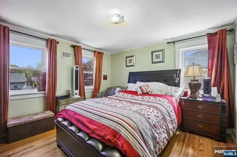 1494 Endicott Terrace Teaneck NJ 07666