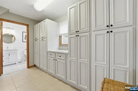 16 Arlington Boulevard North Arlington NJ 07031
