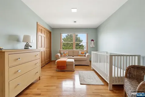 16 Arlington Boulevard North Arlington NJ 07031
