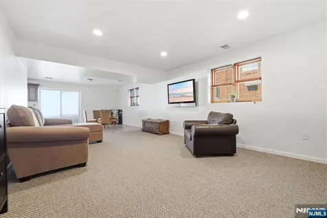 16 Arlington Boulevard North Arlington NJ 07031