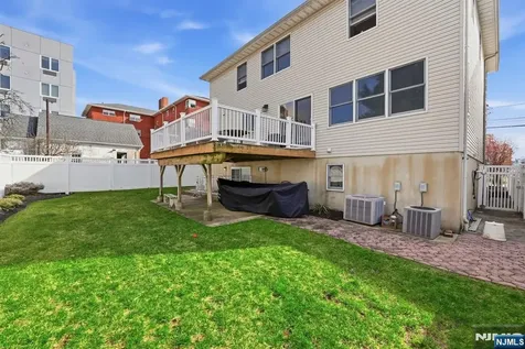 16 Arlington Boulevard North Arlington NJ 07031