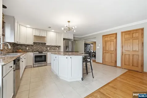 16 Arlington Boulevard North Arlington NJ 07031