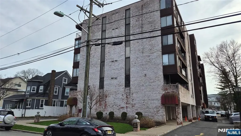 55 Clinton Place Hackensack NJ 07601