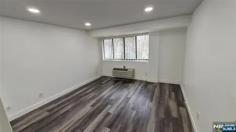 55 Clinton Place Hackensack NJ 07601