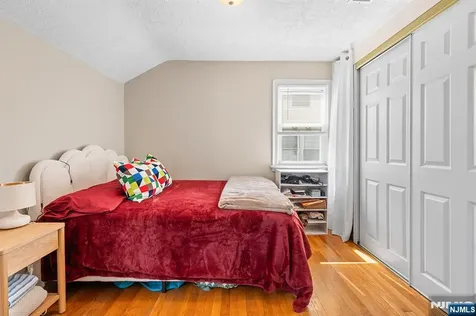 240 Ivy Kearny NJ 07032