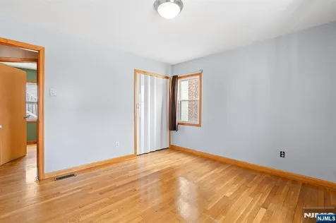 240 Ivy Kearny NJ 07032