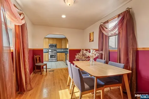 240 Ivy Kearny NJ 07032