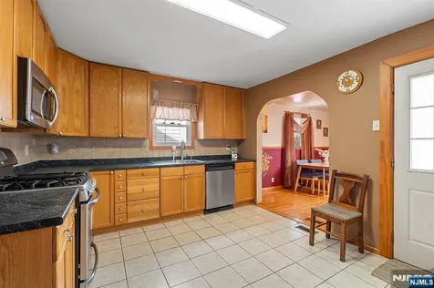 240 Ivy Kearny NJ 07032
