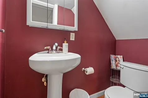 240 Ivy Kearny NJ 07032
