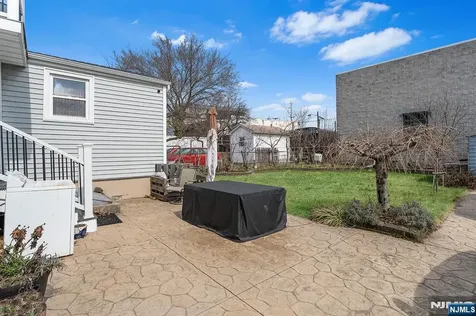 240 Ivy Kearny NJ 07032