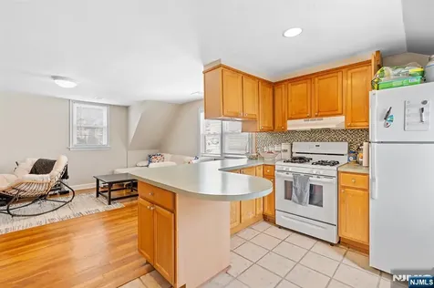 240 Ivy Kearny NJ 07032