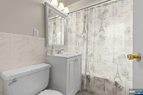 240 Ivy Kearny NJ 07032