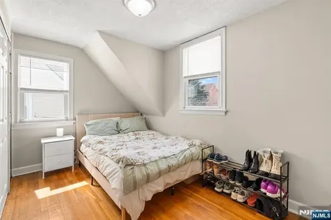 240 Ivy Kearny NJ 07032
