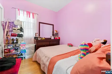 183 Walnut Street Paterson NJ 07522