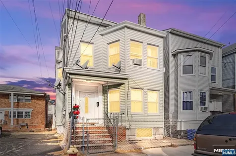 183 Walnut Street Paterson NJ 07522