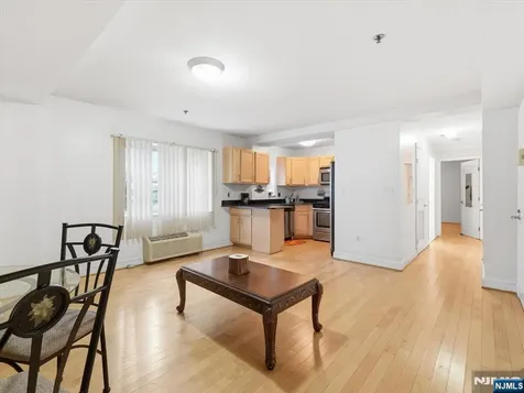 70 S Munn Avenue East Orange NJ 07018