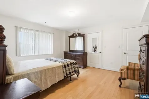 70 S Munn Avenue East Orange NJ 07018