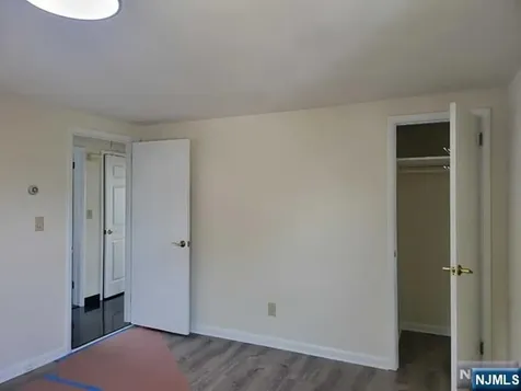 404 9th Street Palisades Park NJ 07650