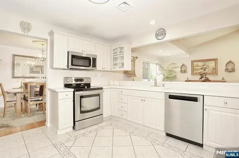 655 Ridgewood Road Twp Of Washington NJ 07676
