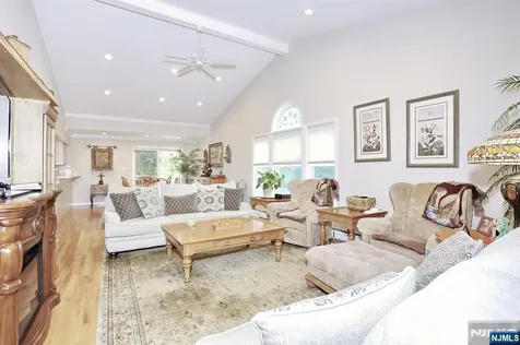 655 Ridgewood Road Twp Of Washington NJ 07676