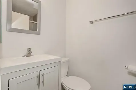 16 Alana Drive Hawthorne NJ 07506