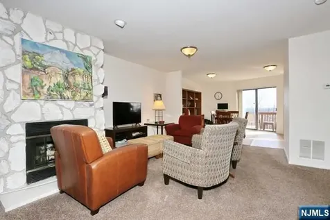 16 Alana Drive Hawthorne NJ 07506