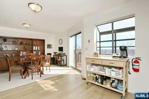 16 Alana Drive Hawthorne NJ 07506