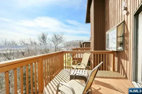 16 Alana Drive Hawthorne NJ 07506