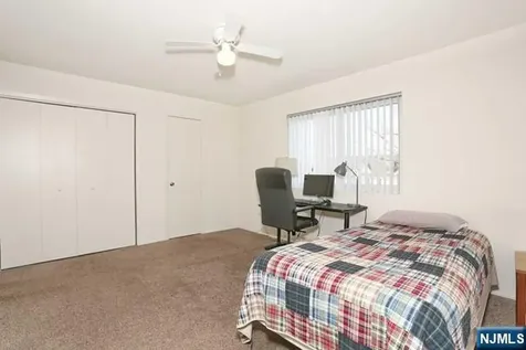 16 Alana Drive Hawthorne NJ 07506