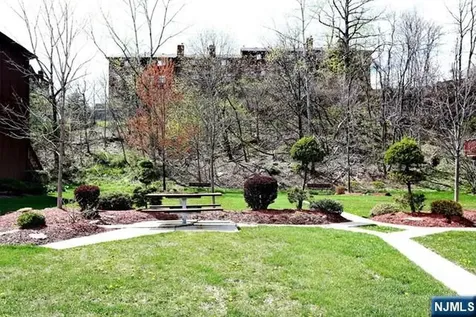 16 Alana Drive Hawthorne NJ 07506