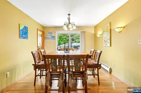 123 Midwood Road Paramus NJ 07652