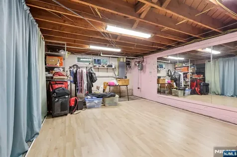 123 Midwood Road Paramus NJ 07652