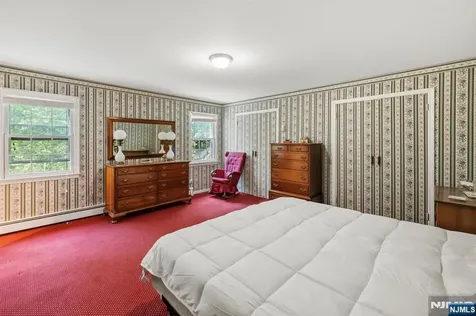 49 Clover Lane Upper Saddle River NJ 07458